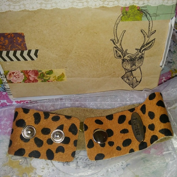 💖💓Plunder Lola Bracelet - Picture 2 of 3